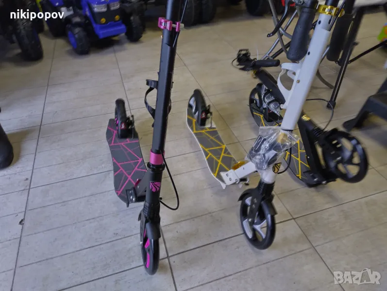 BYOX Детска тротинетка CHIC, снимка 1