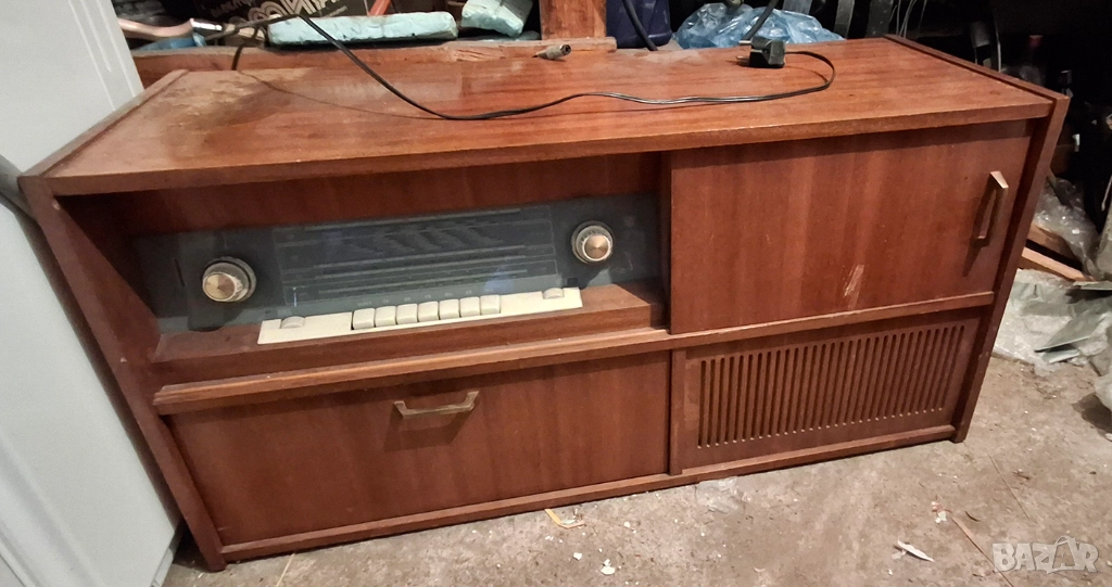 Радиограмофон Лира 10, снимка 1