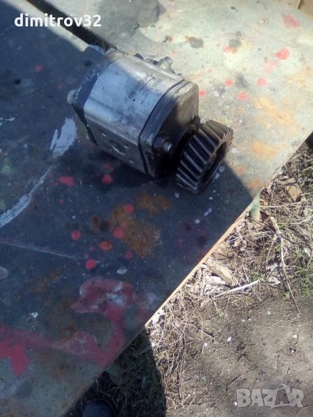 Хидравлична помпа за двигател “ ДОЙЦ “, снимка 1