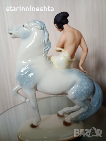 19 век Стар порцелан фигура статуетка скулптура Volkstedt Porcelain Amazon старинен порцелан , снимка 3 - Антикварни и старинни предмети - 50619537