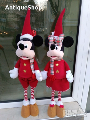 Плюшени играчки на Мики и Мини Маус.  
