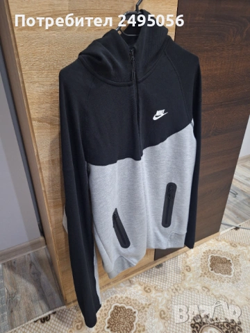 Nike Tech Fleece , снимка 2 - Спортни дрехи, екипи - 53534436