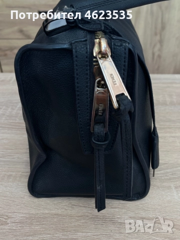 Fendi дамска чанта, снимка 2 - Чанти - 52103771