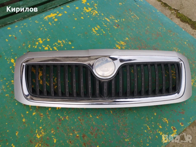 Решетка на преден капак за Skoda Superb I (2001 -2008)