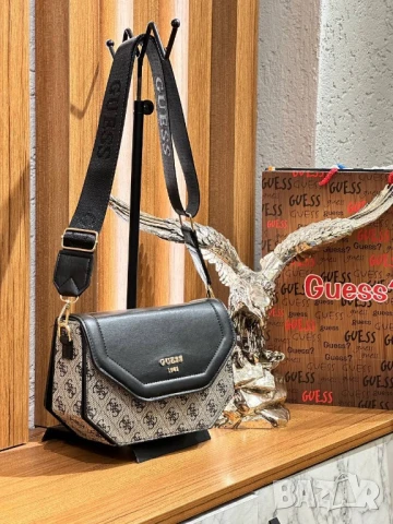 чанти guess , снимка 2 - Чанти - 51302939