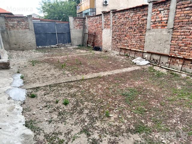 Къща с двор в Димитровград, снимка 10 - Къщи - 50858547