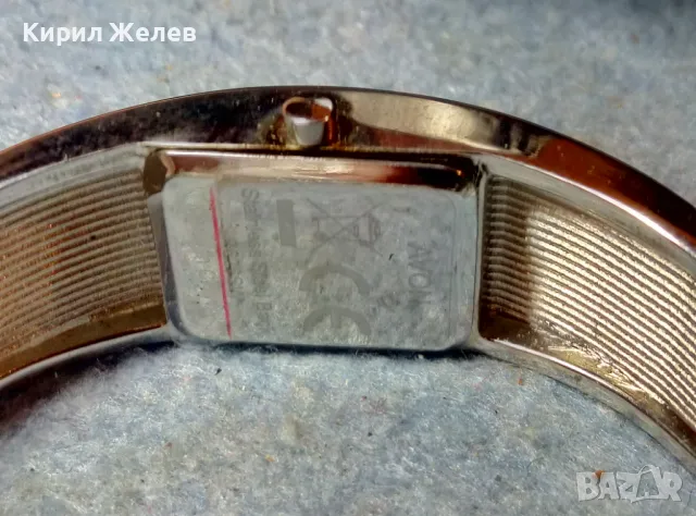 AVON СТИЛЕН ДАМСКИ КВАРЦОВ ЧАСОВНИК на ЕЙВЪН с БЛЕСТЯЩИ КРИСТАЛИ Тип ГРИВНА с КУТИЯТА му 47659, снимка 5 - Дамски - 47609944