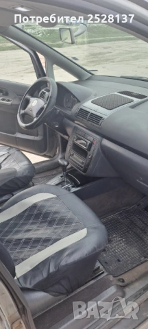 VW Sharan 1.9 TDI (116 к.с.) – Автоматик, 7 местен, Фейслифт (2004 г.), снимка 2 - Автомобили и джипове - 53599856