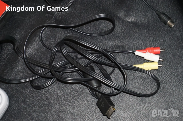Два Оригинални PS1 Контролера/Оригинален Захранващ Адаптер за PS1/Оригинален AV Кабел за PS1 и PS2/, снимка 8 - PlayStation конзоли - 50079214