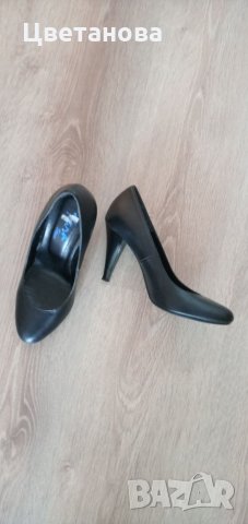 Обувки Tara- номер 36, снимка 3 - Дамски обувки на ток - 35929756