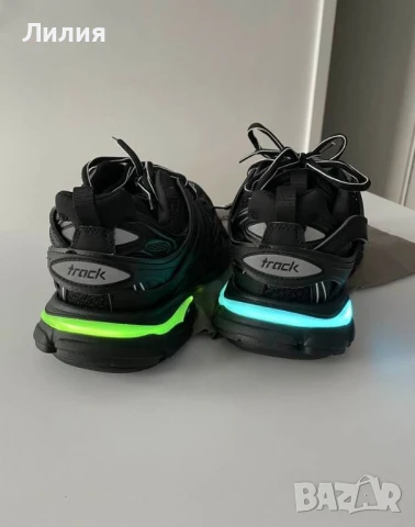 Balenciaga Track 2.0 LED, снимка 4 - Маратонки - 50499907