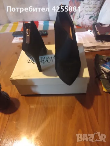 Обувки, снимка 4 - Дамски обувки на ток - 49036248