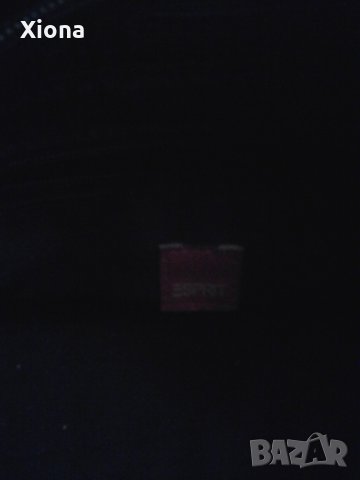 Малка черна кожена чанта на Esprit, снимка 4 - Чанти - 38789650