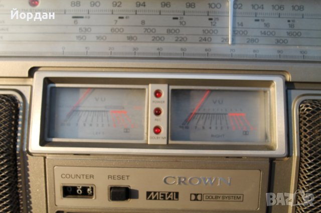 Радио касетофон ''Crown CSC 980 L'', снимка 5 - Радиокасетофони, транзистори - 44436003