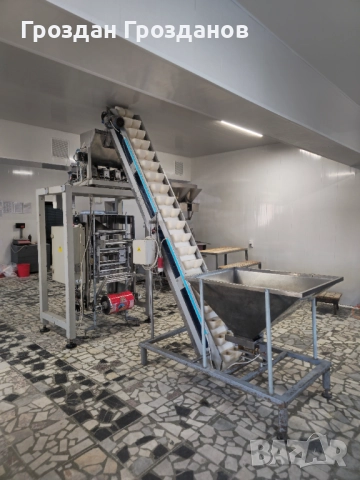 Вертикална пакетираща машина (VFFS) – реновирана, отлично състояние, снимка 9 - Индустриална техника - 52997481
