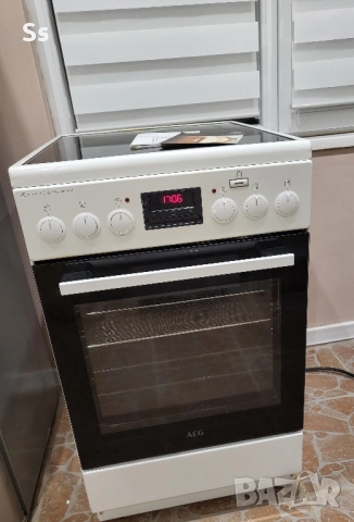 Готварска печка AEG с пекарна и AirFry и грил