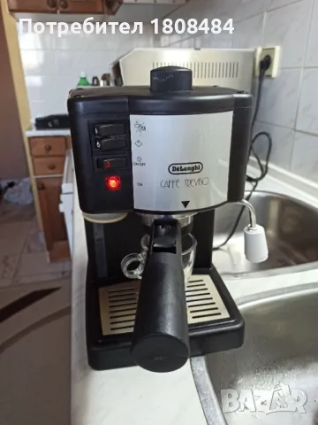 Кафемашина Делонги Тревизо с ръкохватка с крема диск, работи отлично и прави хубаво кафе с каймак , снимка 5 - Кафемашини - 49190299
