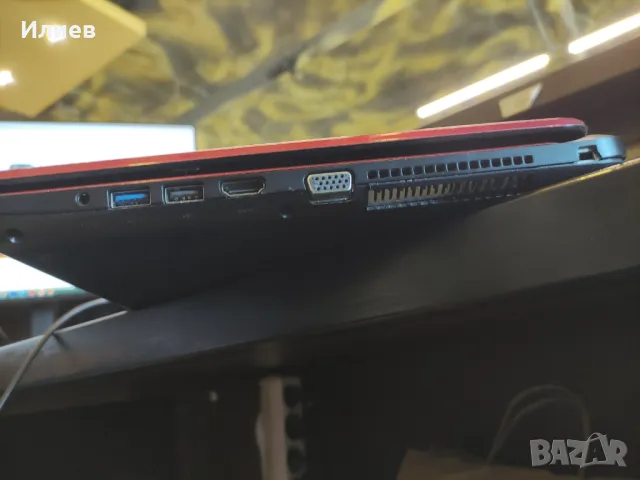 Четириядрен лаптоп Toshiba Satellite L50 B 1VQ на части, снимка 2 - Лаптопи за дома - 49555727