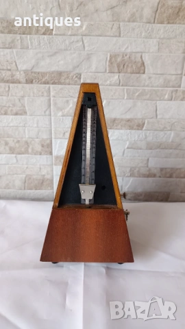 Метроном - System Maelzel - Made in GDR - 1960"г., снимка 8 - Антикварни и старинни предмети - 53160735