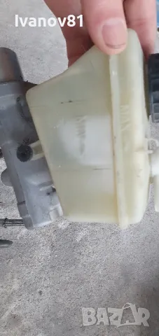 Спирачна помпа за бмв е46  с тръбички до абс помпата казанче спирачна течност bmw e46, снимка 3 - Части - 49409683