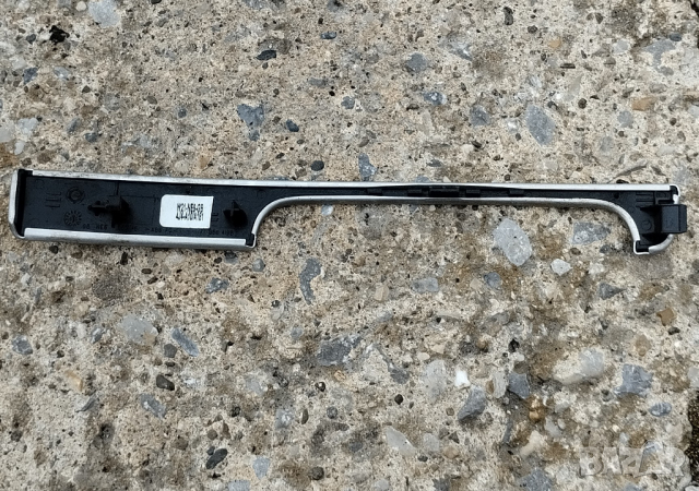 интериорна лайсна VW Golf V, Jetta III, 1K1858419B , снимка 3 - Аксесоари и консумативи - 44515440