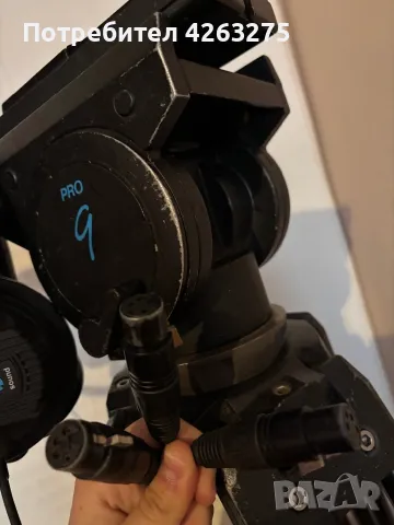 Трипод стативVinten с подвижна глава Manfrotto и професионални слушалки, снимка 2 - Чанти, стативи, аксесоари - 49113152