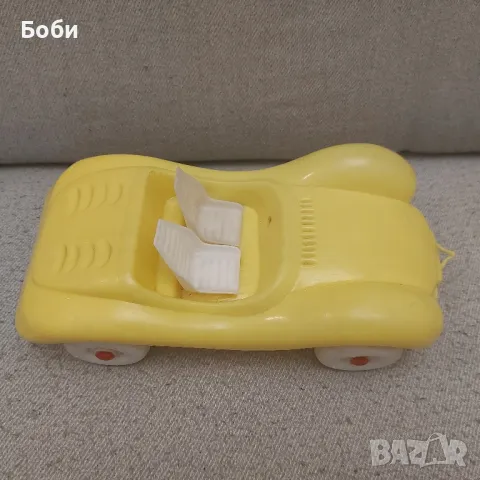 Стара Соц Българска Пластмасова Играчка Жълта Кола, снимка 3 - Колекции - 50064239