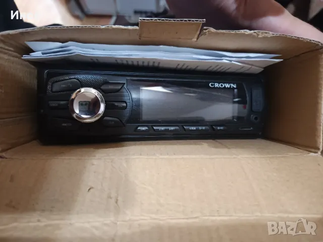 НОВО автомобилно радио касетофон audio player USB Crown