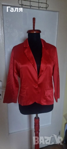 Червено сатанено болеро, къси черни ръкави плюш и късо червено сако размер Л по 10лв, снимка 12 - Сака - 52276290