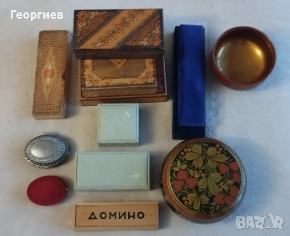 Кутии за бижута.Кутии от Соца.Кутии с плюш. , снимка 2 - Други ценни предмети - 44696129