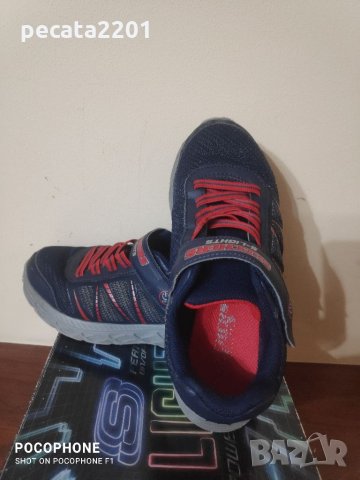 Продавам - светещи маратонки Скечърс номер 34, снимка 2 - Детски маратонки - 34841713