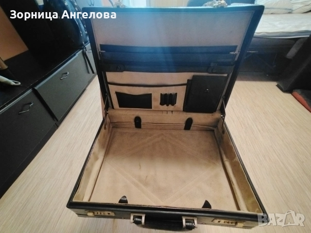 Винтидж бизнес куфарче с кодови ключалки PLANET – 46×33 см, снимка 8 - Антикварни и старинни предмети - 52919725