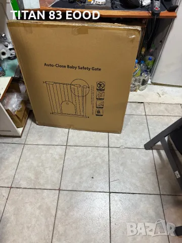 Froadp Door Safety Gate Бебешка стълбищна врата 95-105 cm, снимка 2 - Други - 49064240