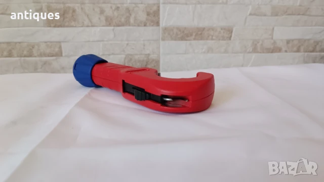 Тръборез за медни и неръждаеми тръби Knipex TubiX Ø 6-35 мм, 90 31 02 SB, снимка 8 - Други инструменти - 50970240