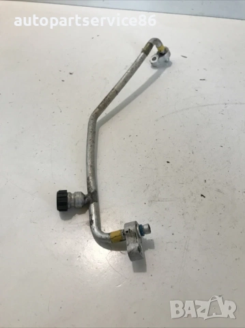 Тръба на климатик за KIA Sedona 2.9 CRDi (2002–2006)