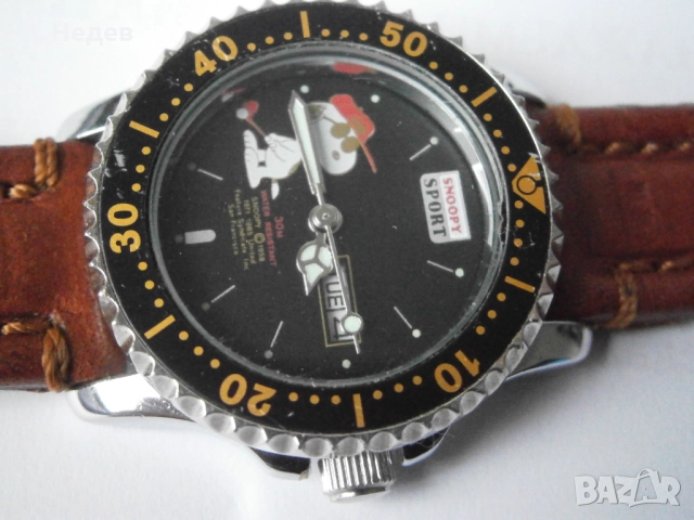 Snoopy Sports. quartz, Japan / дамски / юношески, снимка 2 - Дамски - 52293680