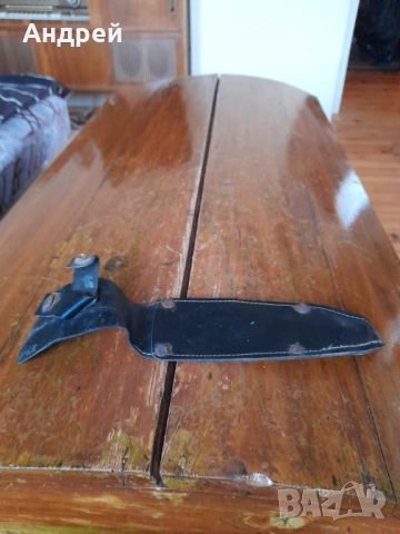 Стара кожена кания за нож #24