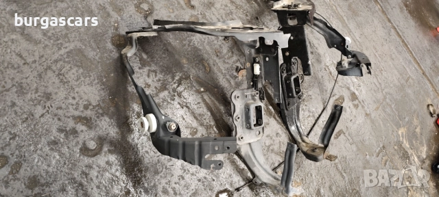 Държач за фар щит Mercedes-Benz E 220 2.2CDI-170к.с. - 40лв, снимка 3 - Части - 52333456