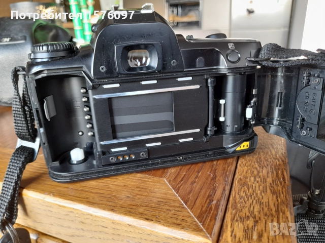 Фотоапарат Pentax MZ-10 (ZX-10) и АФ обектив Pentax 35-80mm f4-5.6, снимка 10 - Фотоапарати - 52444065