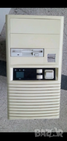 Компютър i486DX стар ретро модел антика