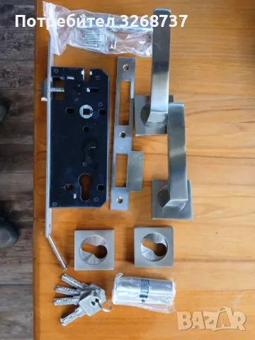 Комплект брава, дръжки, патрон с 5 ключа