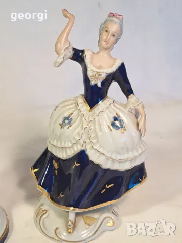 порцеланови фигури Royal dux Bohemia , снимка 2 - Колекции - 49488405