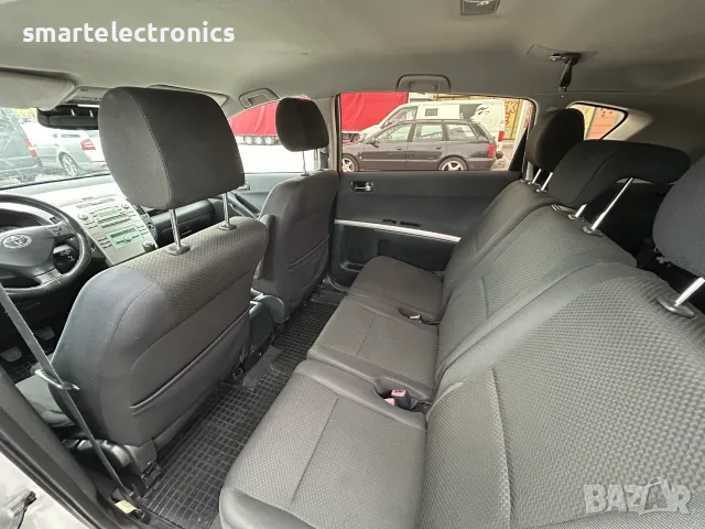 Toyota Corolla Verso 1.8 ГАЗ/Бензин, снимка 7 - Автомобили и джипове - 56108350