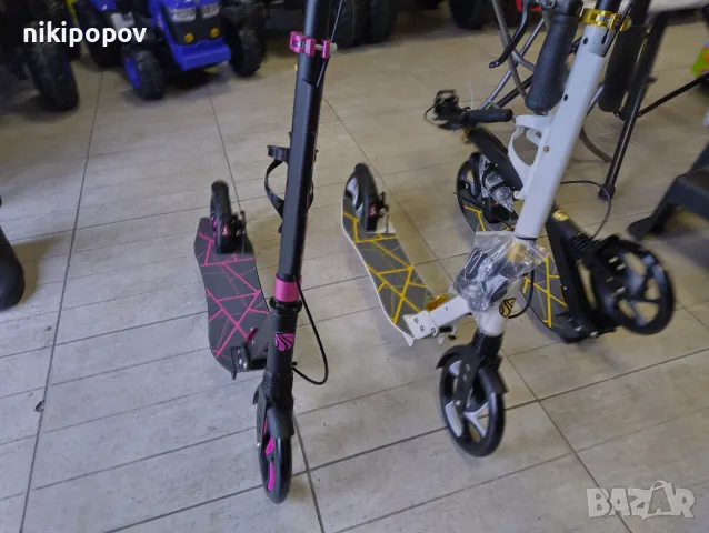 BYOX Детска тротинетка CHIC, снимка 1