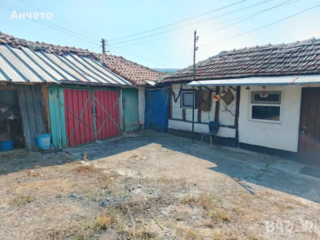 Къща с летна кухня и стопански сгради , снимка 4 - Къщи - 56020415