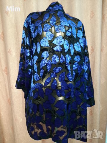 XL/XXL Черен халат на релефни лилави листа , снимка 5 - Нощници - 39857169