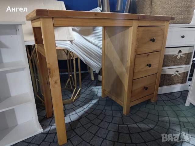 Дървена маса за гримиране нова внос от Англия 