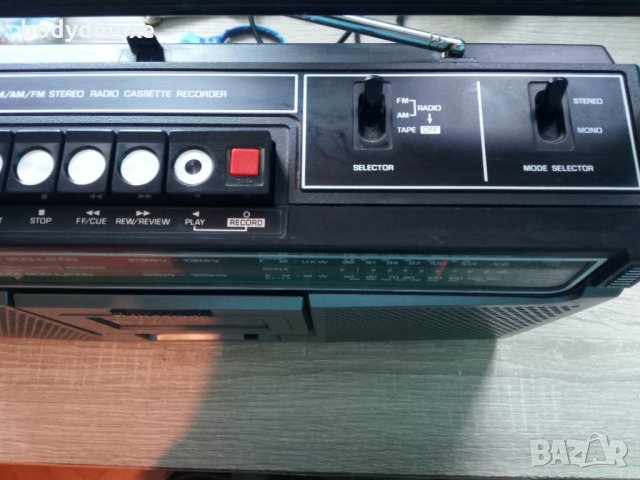 Panasonic RQ-4040 радиокасетофон, снимка 3 - Радиокасетофони, транзистори - 28517887
