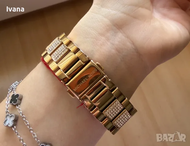 Смарт часовник Michael Kors, снимка 7 - Дамски - 55979179
