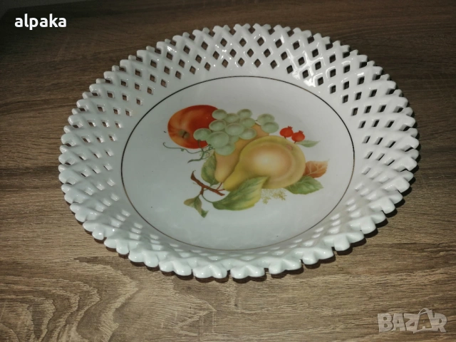 Продавам орнаментна фруктиера / чиния - китайски порцелан